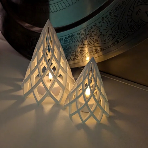 FINAL PRICE! 4 Set Of Tealight Christmas Trees! - Picture 3 of 4